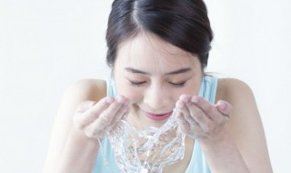 洗面奶加小苏打洗脸有什么好处 洗面奶和小苏打一起洗脸有什么好处
